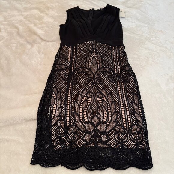 Lette "Zulima" Black V-Neck Crochet Lace Cocktail Dress NWT Size M - Picture 1 of 16